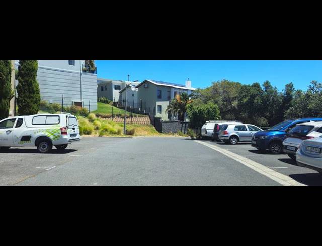 BUSINESS PROPERTY TO RENT IN HIGH CAPE